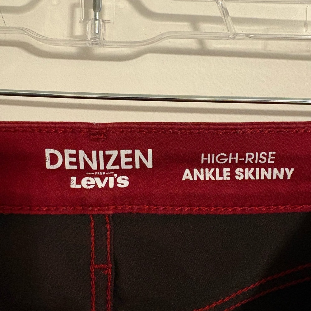 Denizen Levi’s Red High-Rise Ankle Skinny Jeggings Zipper Details Size 2 - Picture 5 of 13